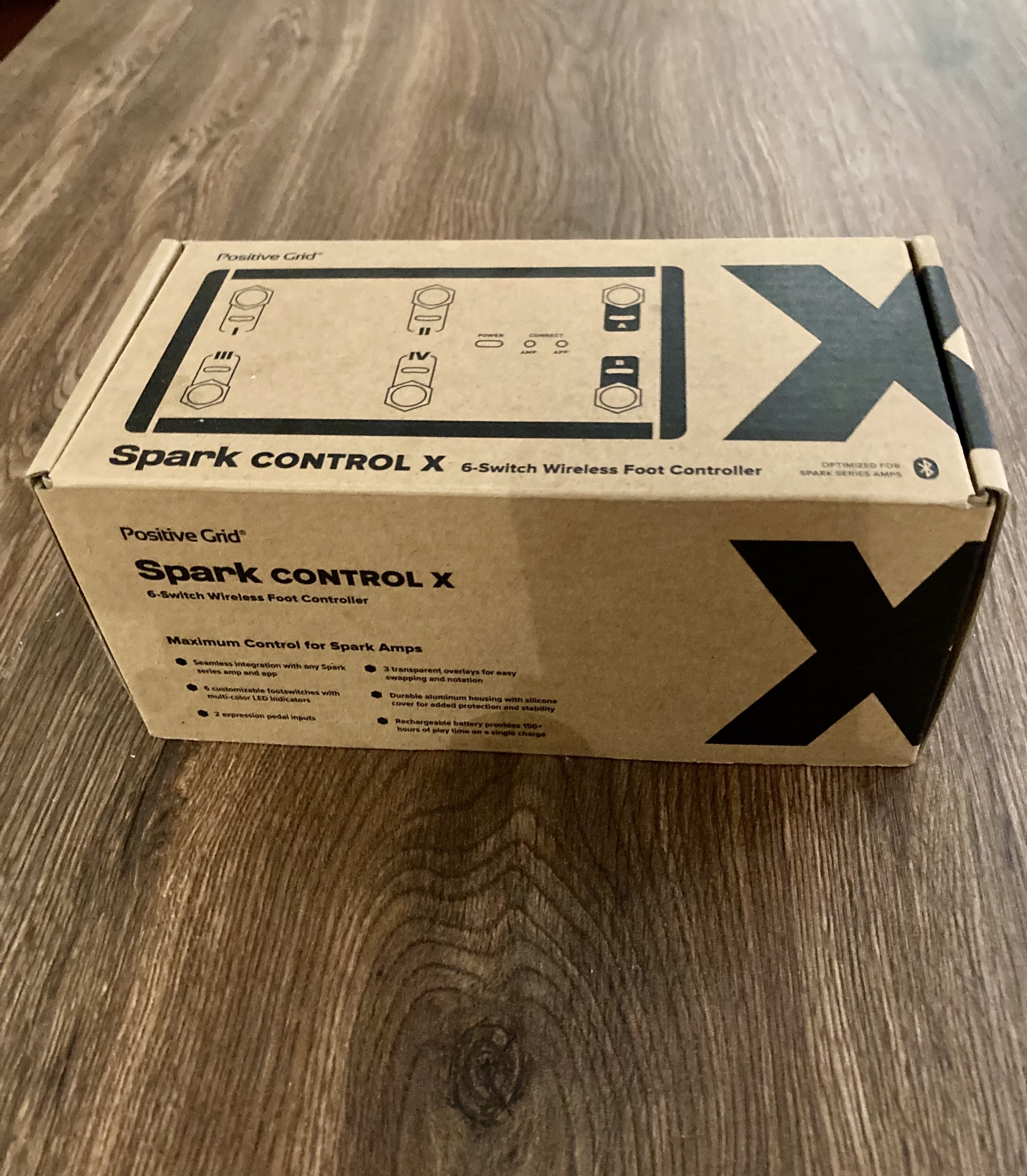 Positive Grid Spark Control X – 6 Switch Kablosuz Foot Controller 1