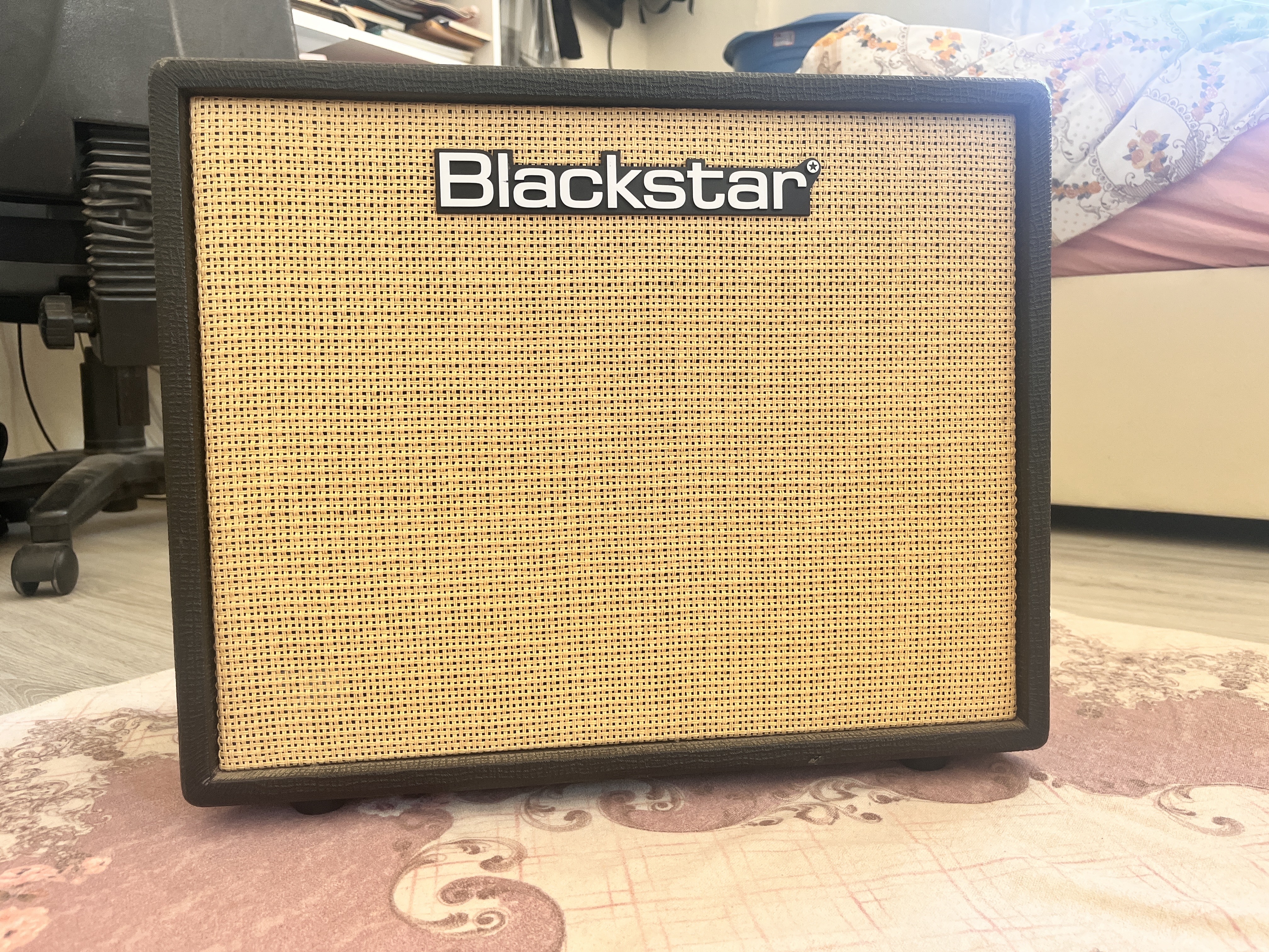 Blackstar debut 50r 1