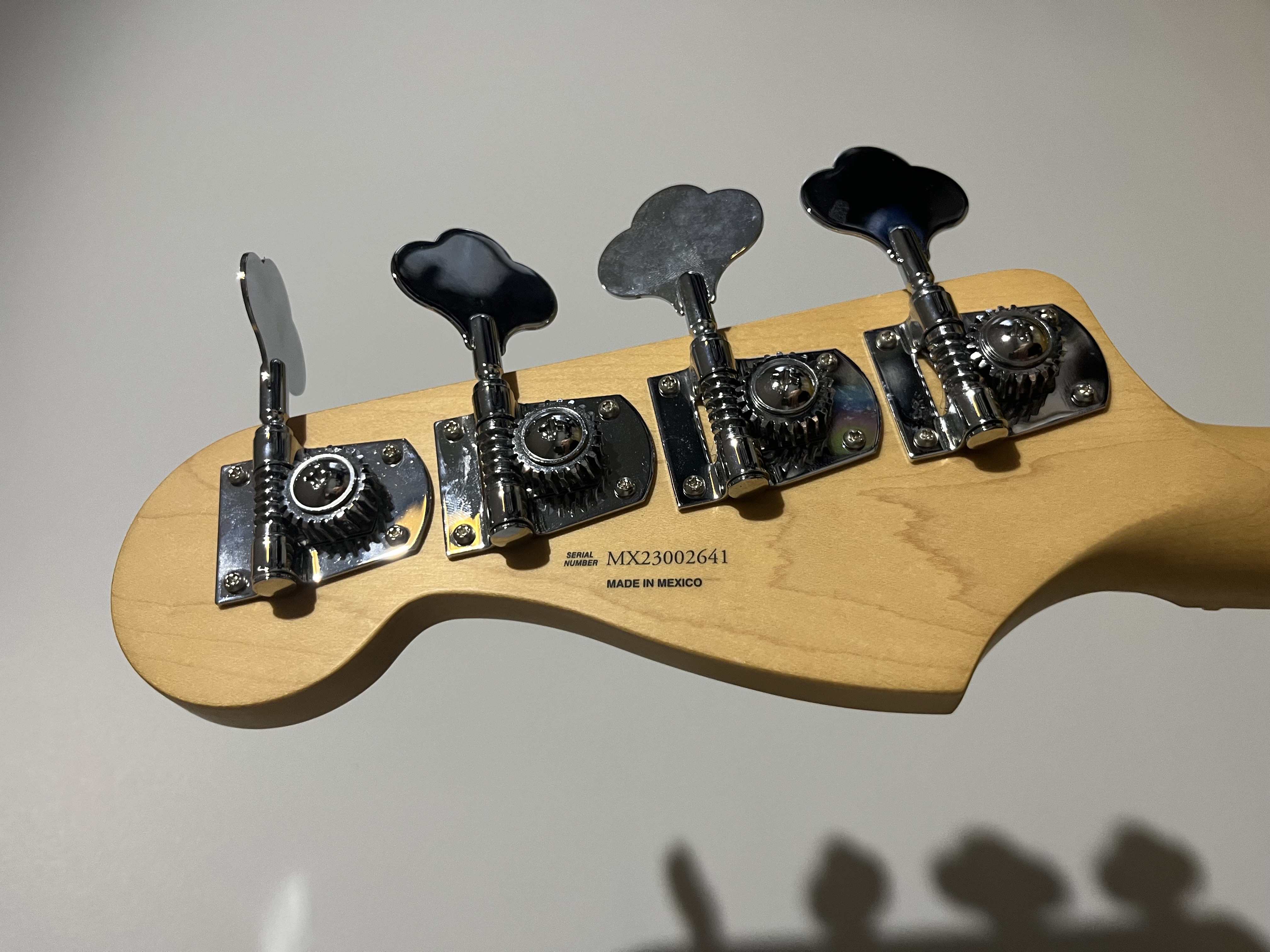 Fender Player Jazz Bass Akçaağaç Klavye Polar White Bas Gitar - Beyaz 4
