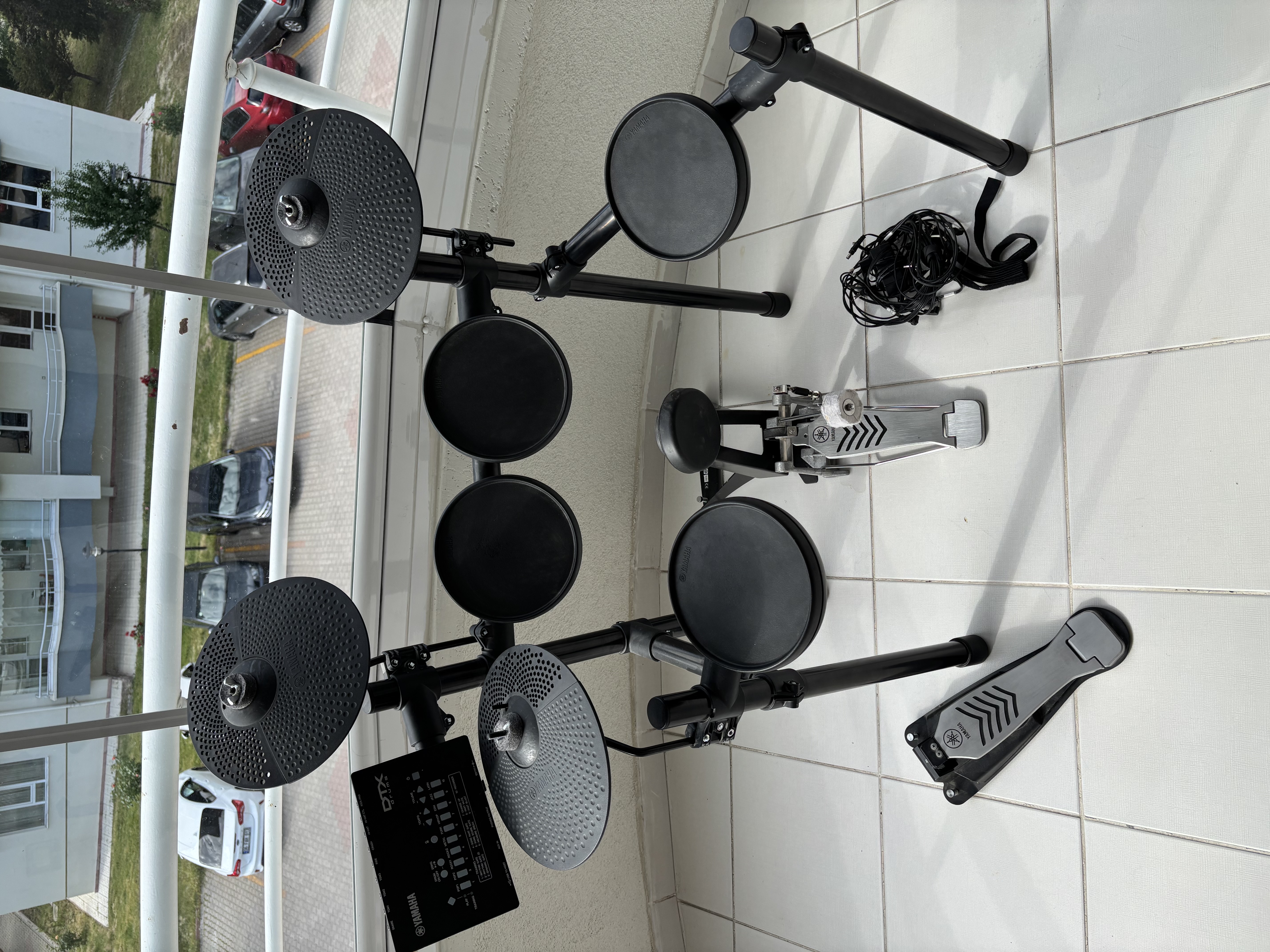 Yamaha DTX452k Dijital Davul 5
