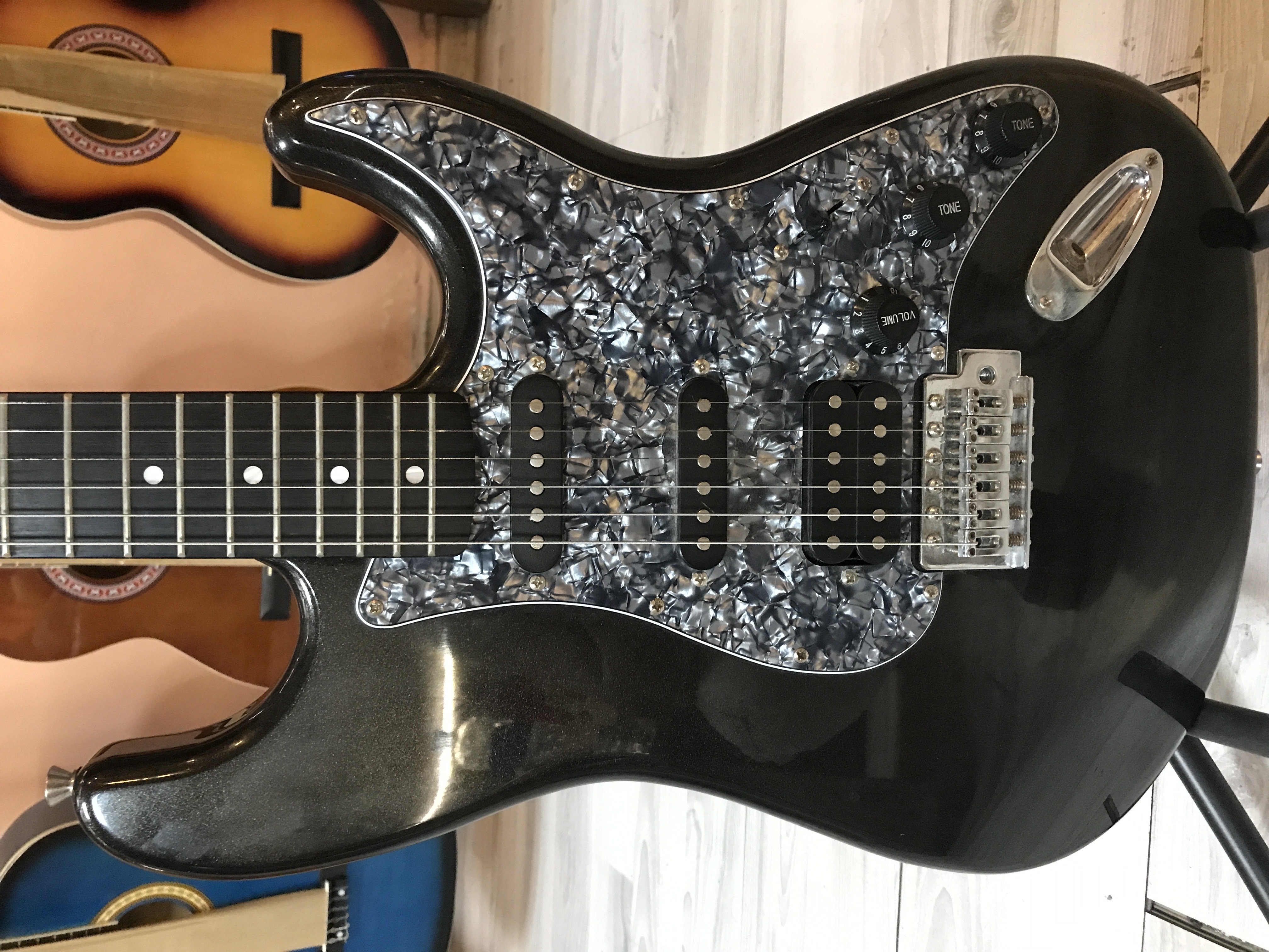 Lea HSS Elektro gitar 1