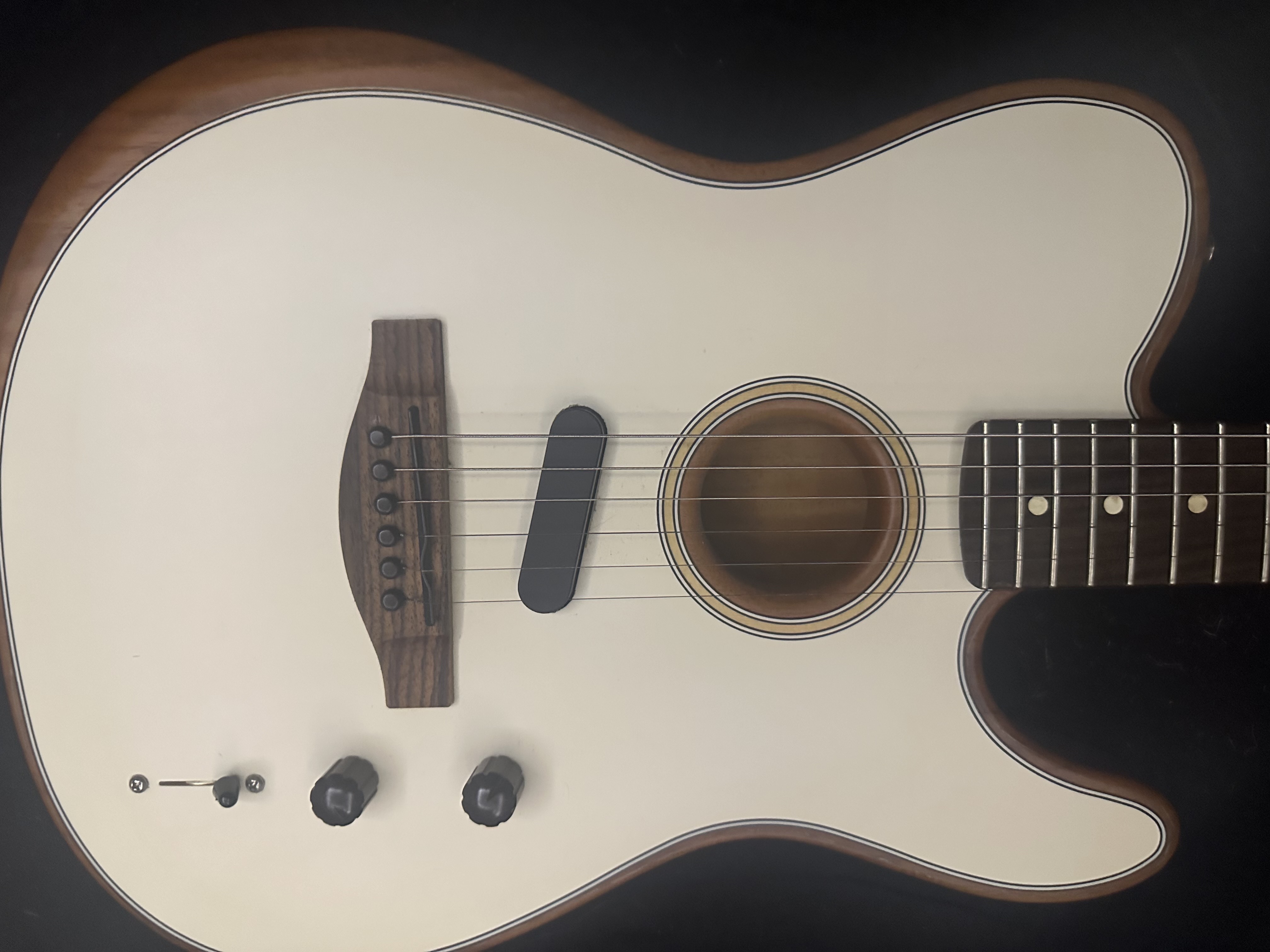 Fender Acoustasonic Player Telecaster 3