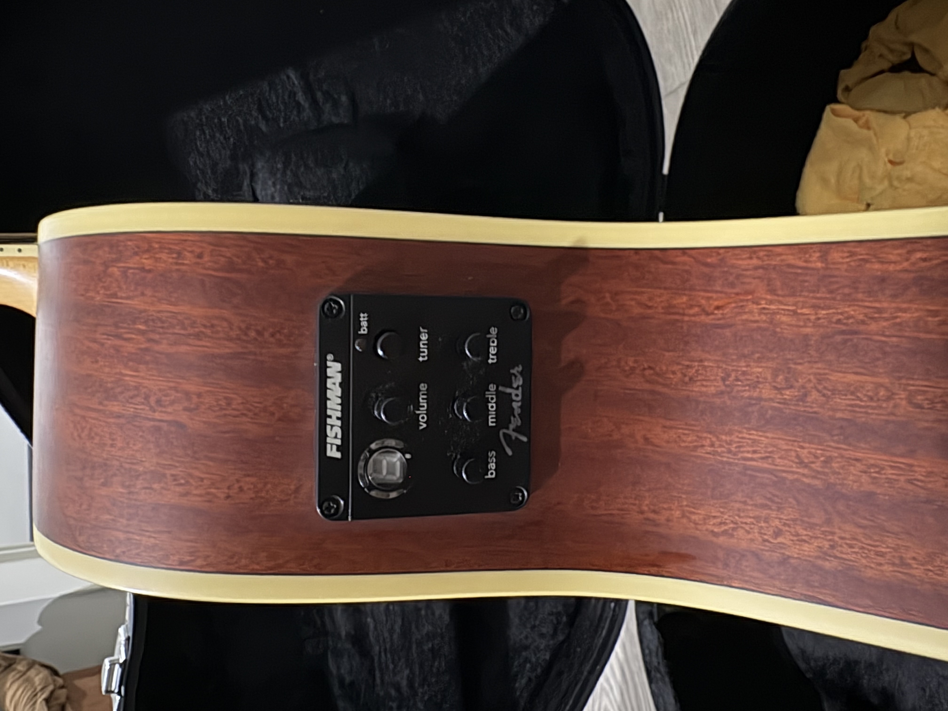 Fender Tim Armstrong Hellcat Akustik Gitar 2