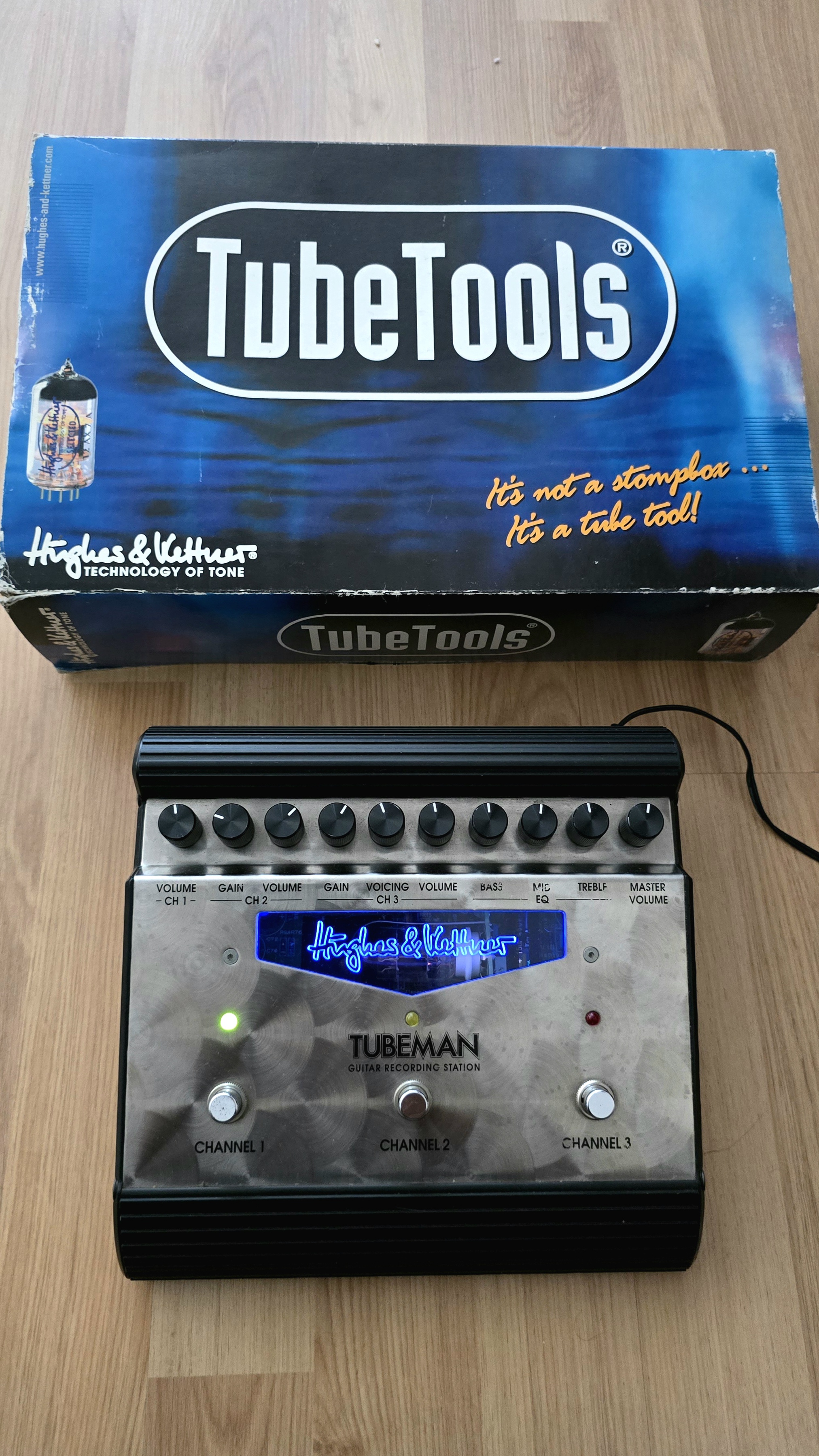 Hughes & Kettner TubeMan Tüplü Preamp 2