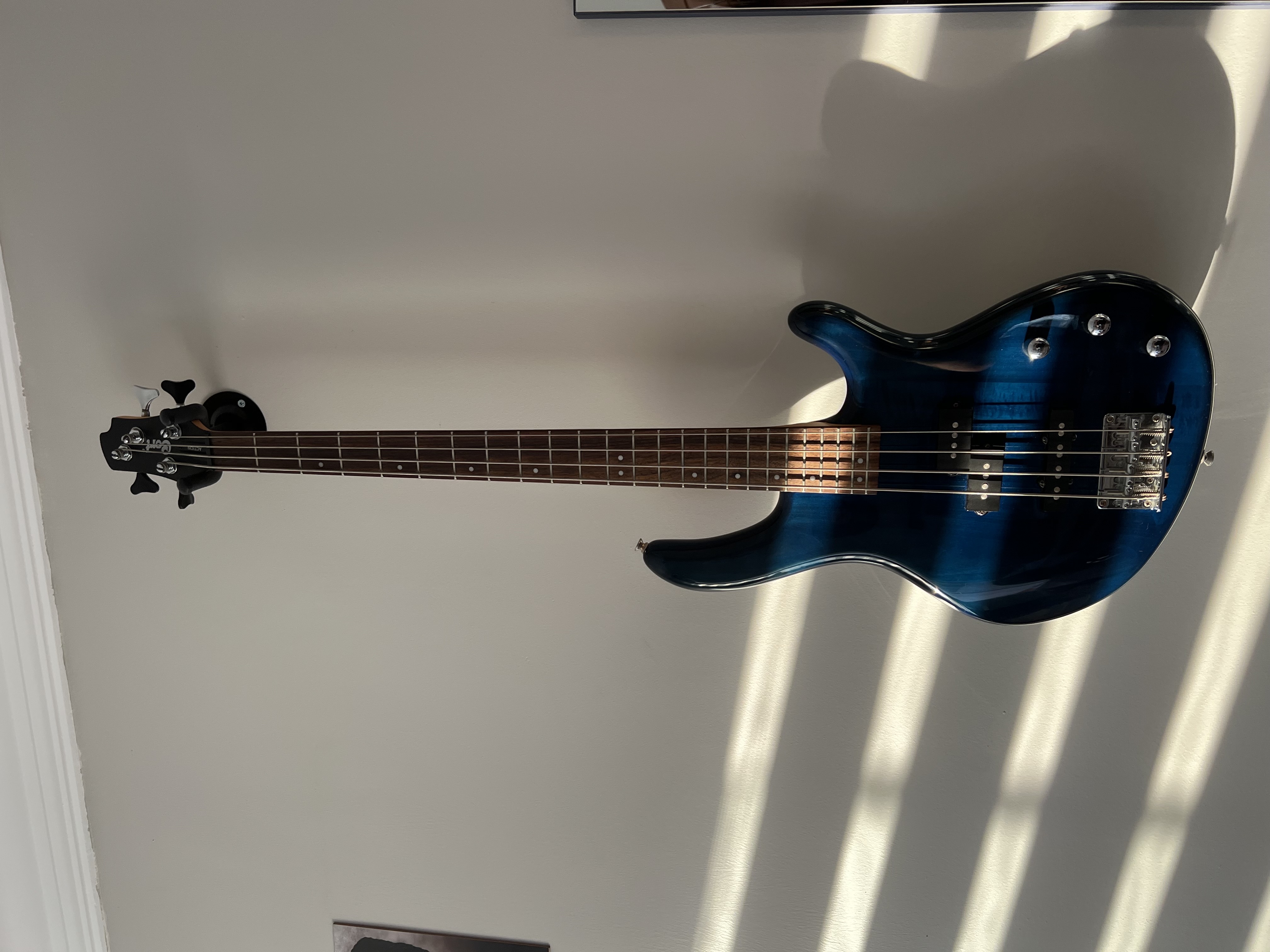 CORT ACTİON BASS GİTAR 1