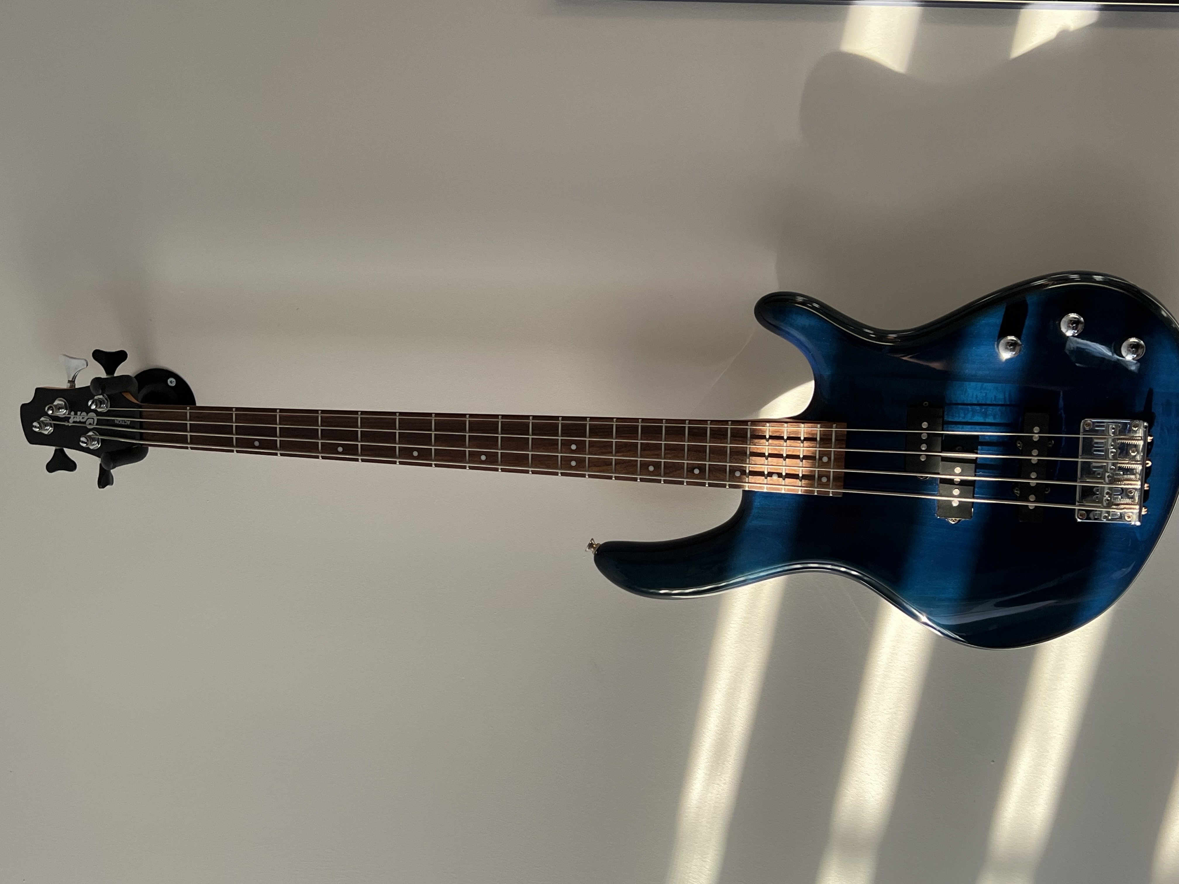 CORT ACTİON BASS GİTAR 2