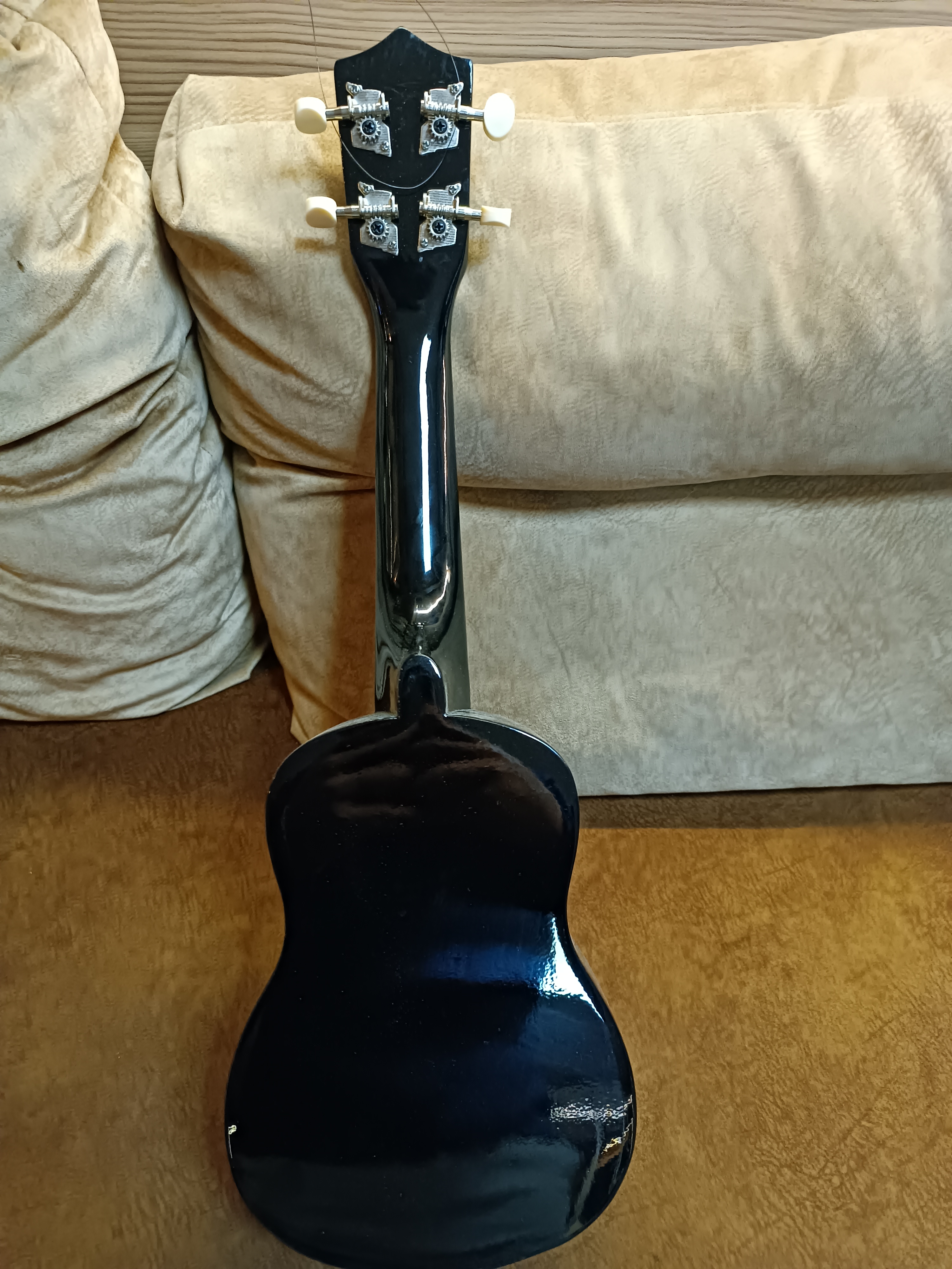 Simge Ukulele - siyah 3