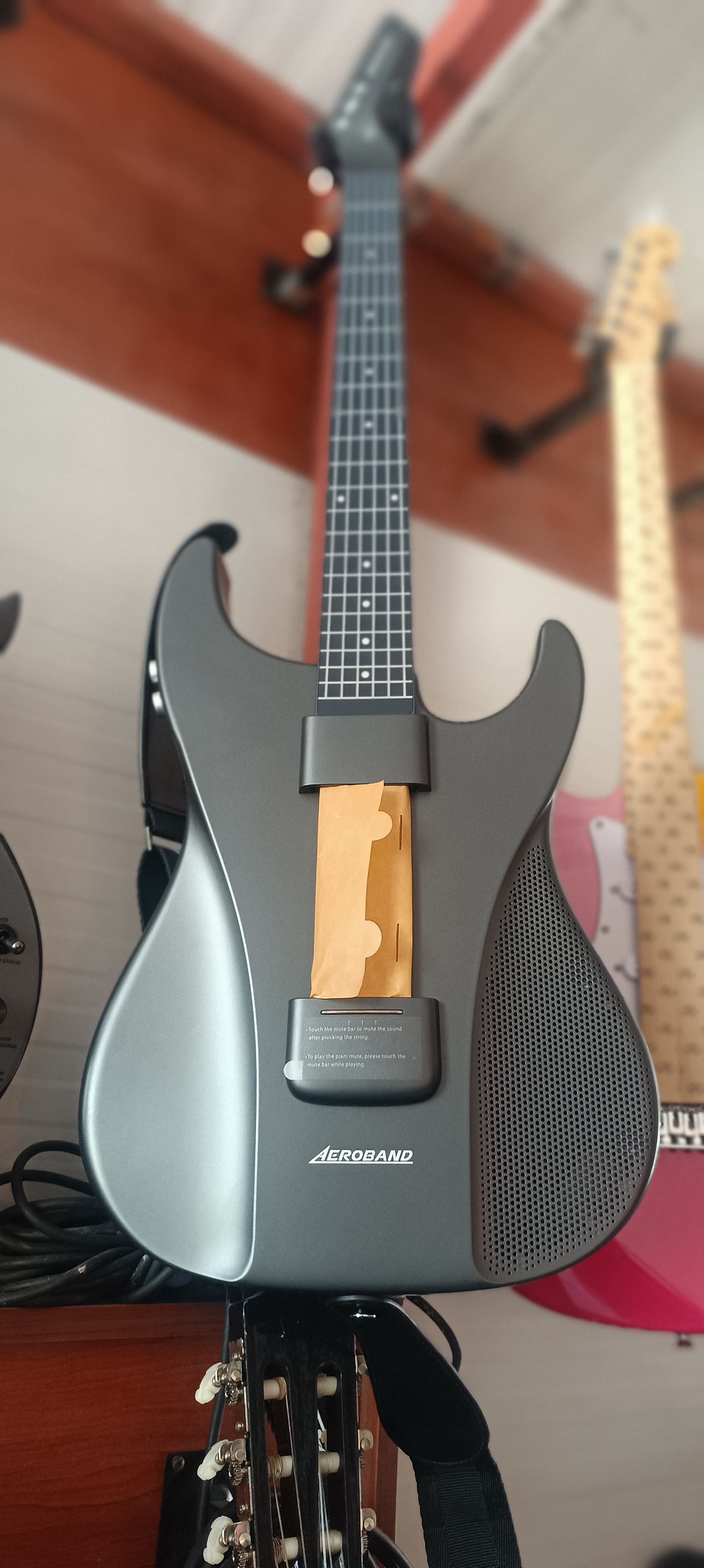 Aeroband Smart Gitar 1