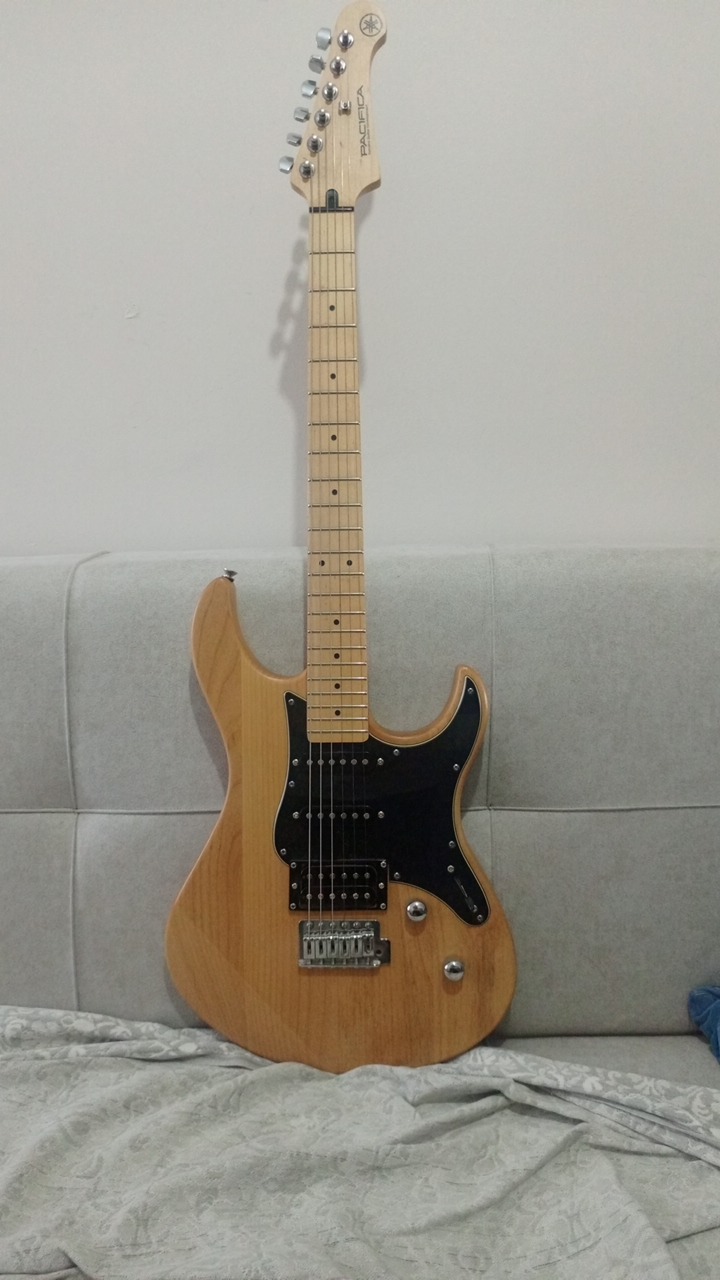 Sıfır Yamaha Pacifica 112j 1
