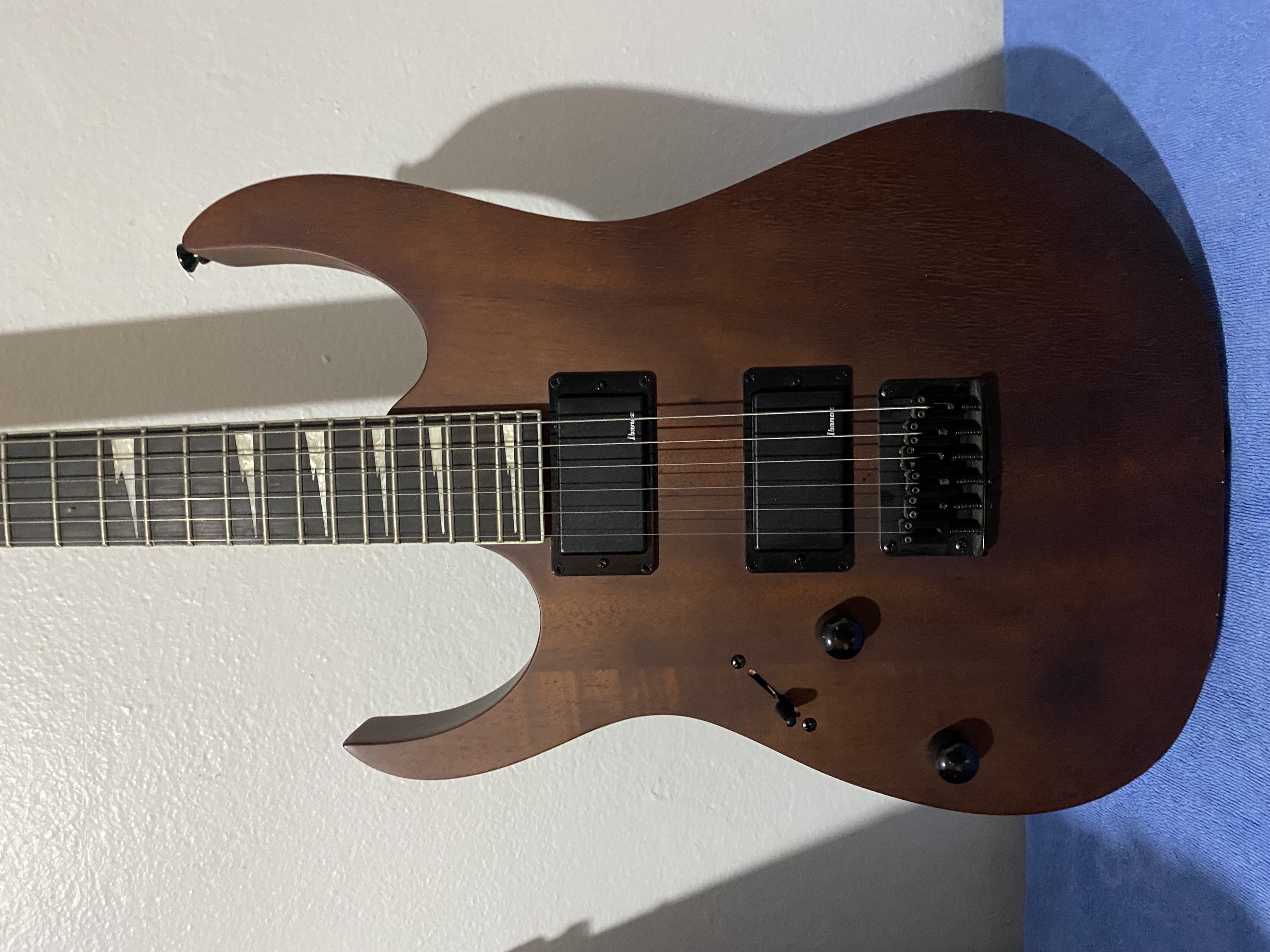 IBANEZ GRG121DXL-WNF SOLAK ELEKTRO GİTAR 1