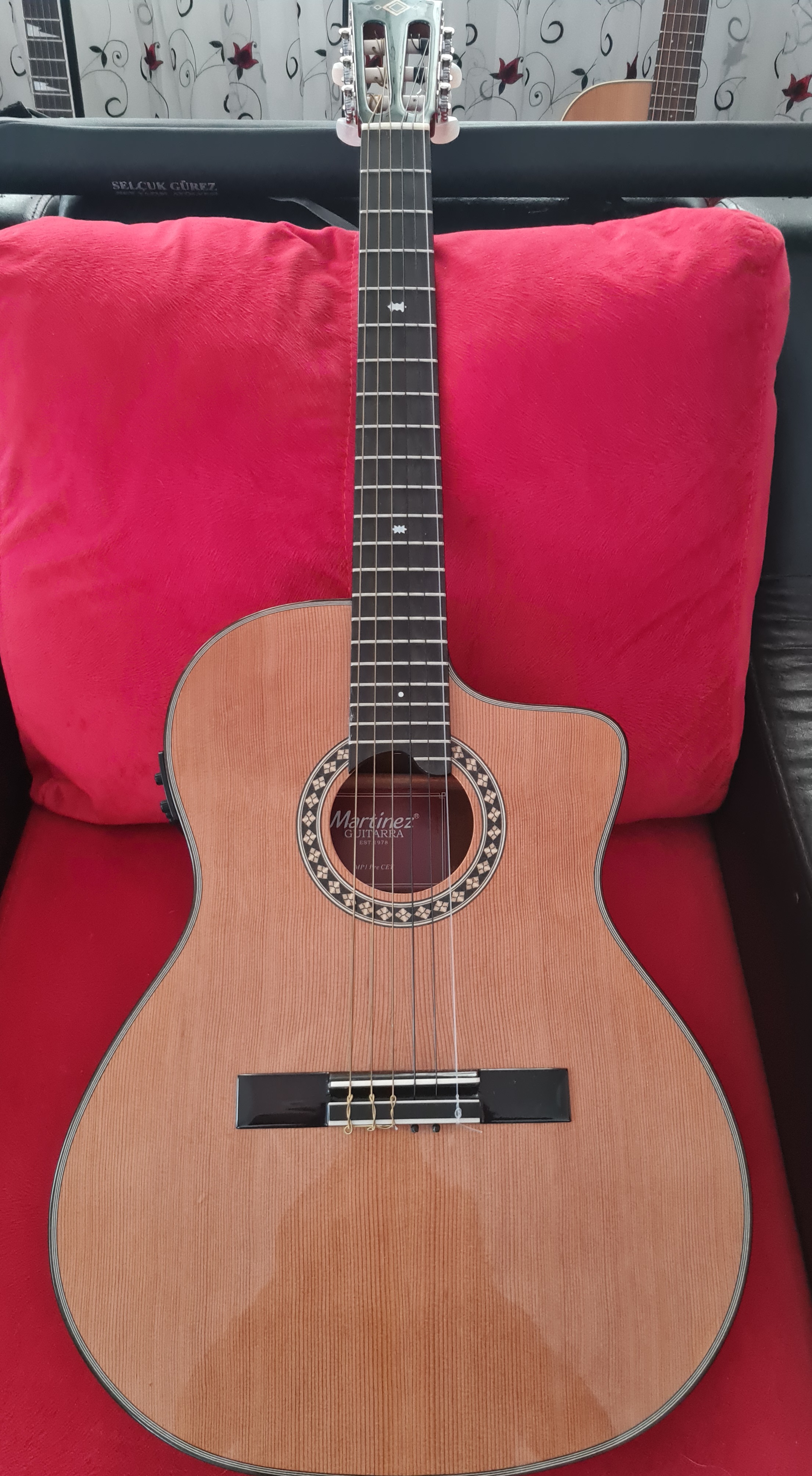 Martinez MP-1 PRE CET Elektro Klasik Gitar 1