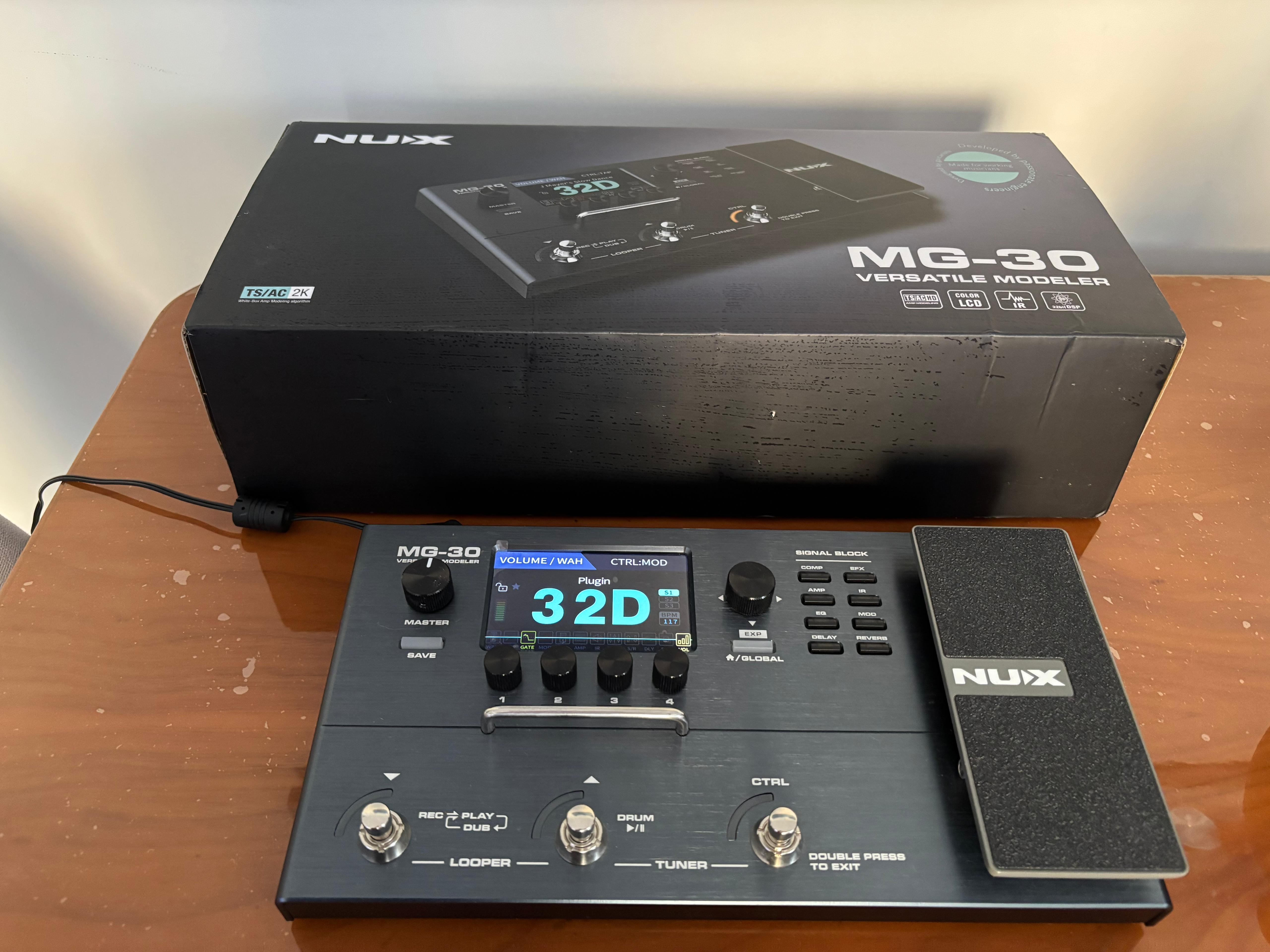Nux MG 30 Elektro Gitar Prosesörü 1