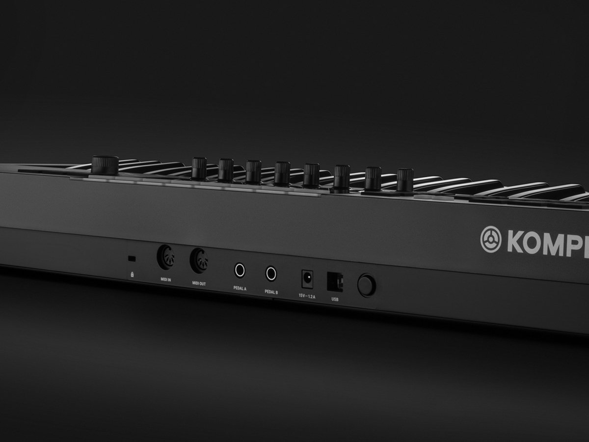 Native Instruments Komplete Kontrol S49 MK2 2