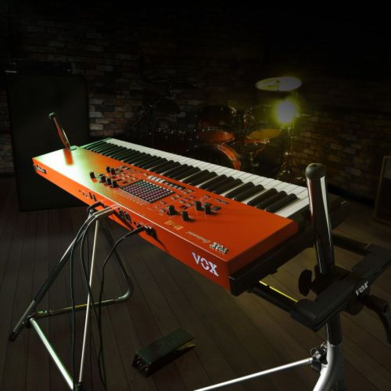 VOX Continental-61 1