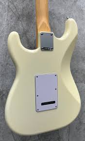 Fender Standard Stratocaster Akçaağaç Klavye Olympic White Elektro Gitar 2