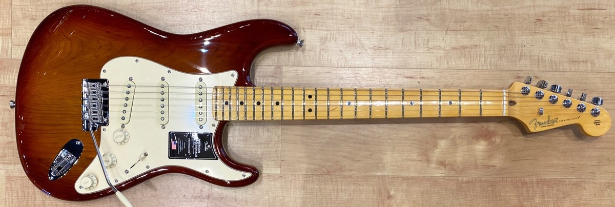 Fender American Professional II Stratocaster Akçaağaç Klavye Sienna Sunburst Elektro Gitar 1
