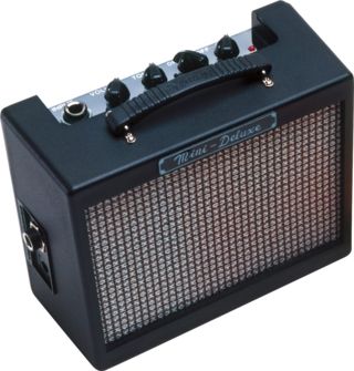 Fender MD20 Mini Deluxe Black Pilli Elektro Gitar Amfisi 2