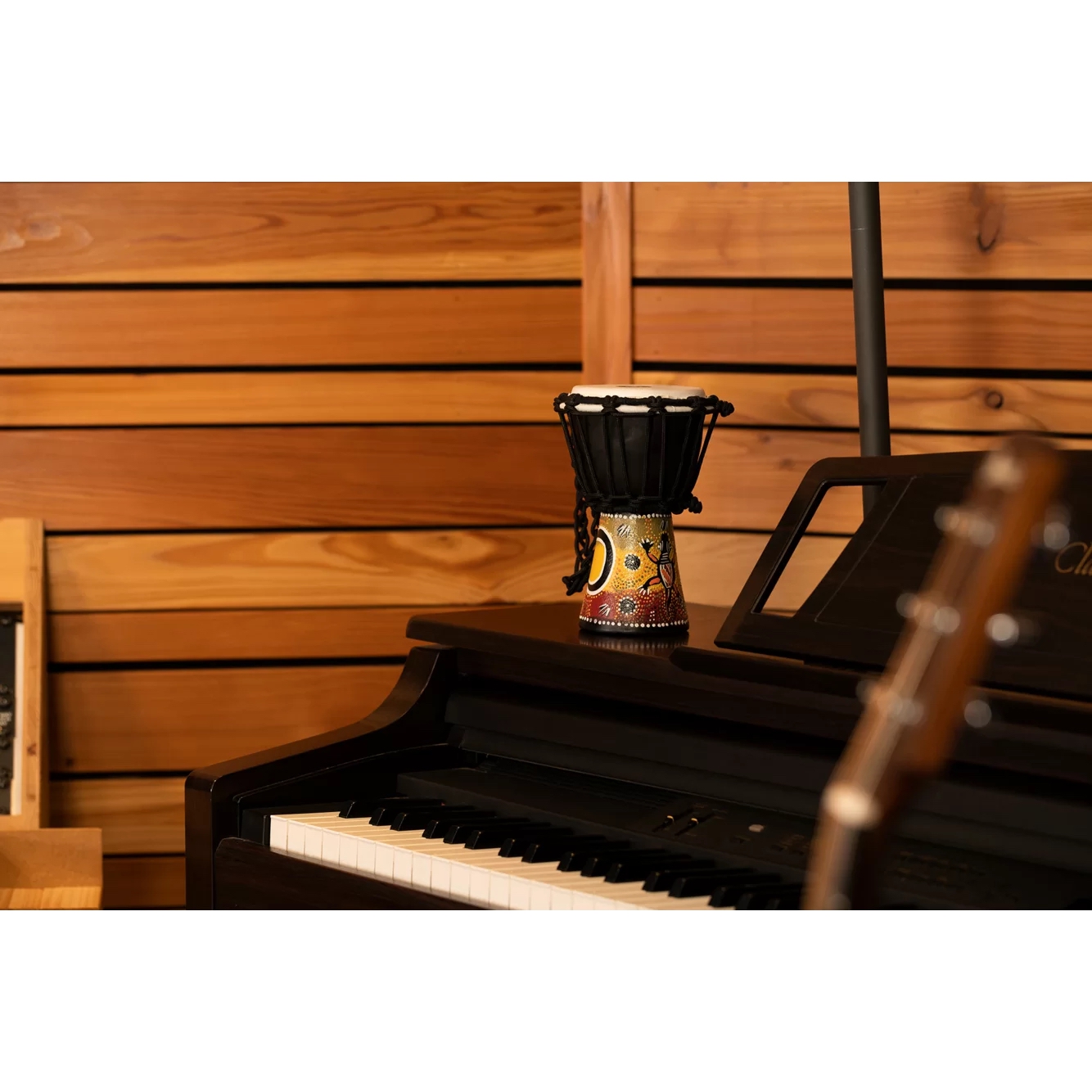 Meinl HDJ7-XXS African Style XX-Small Djembe (Black Gecko Design) 6
