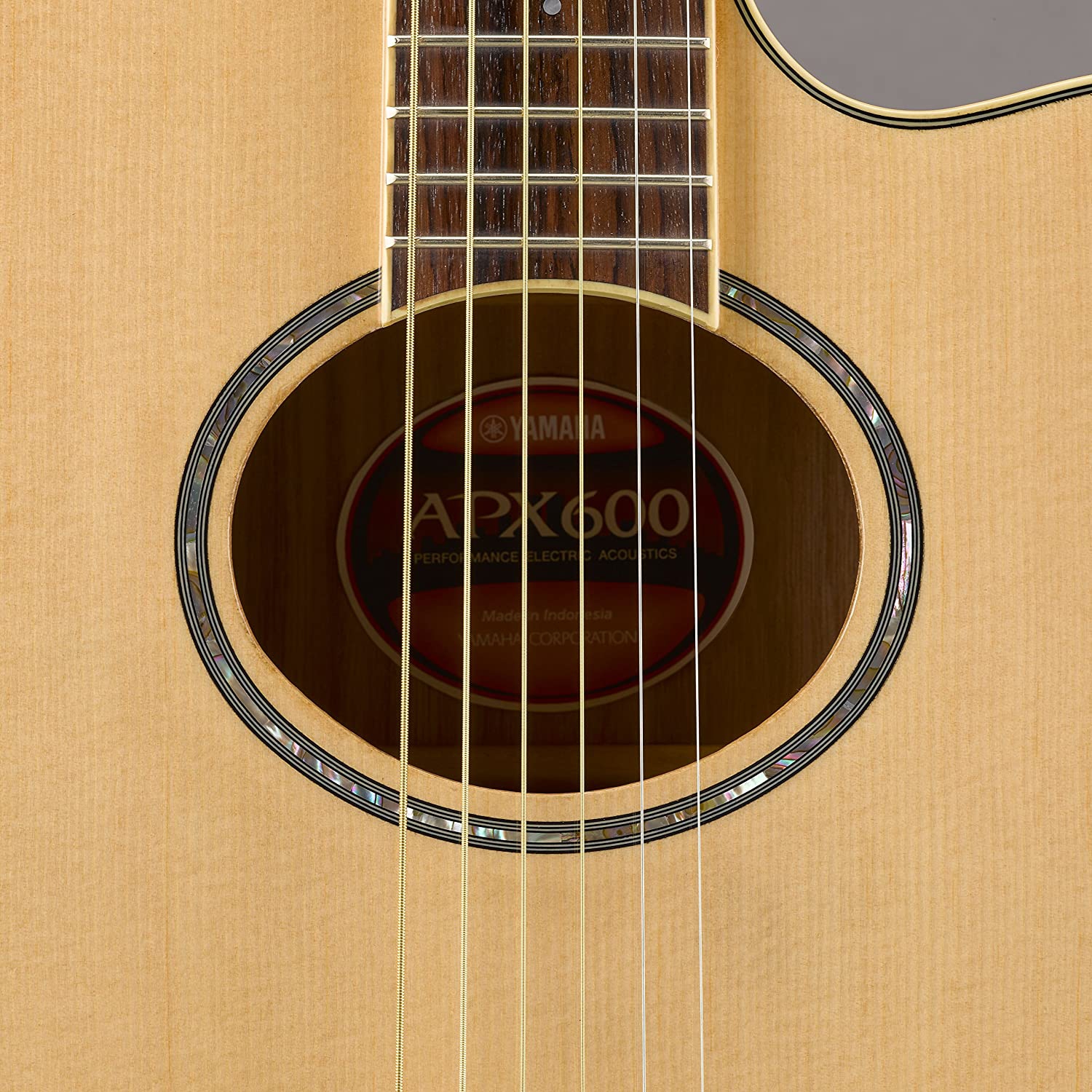 Yamaha APX600 Thin-Line Cutaway Elektro Akustik Gitar (Naturel) 3