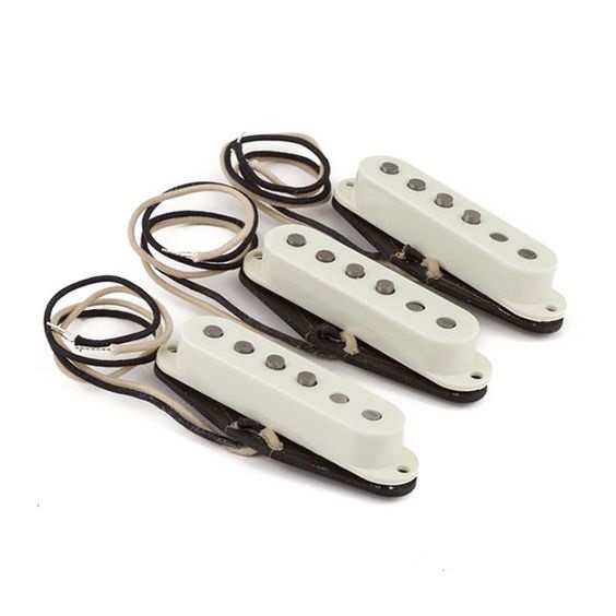 Fender Pure Vintage 59 Strat Set Vintage White 3 Manyetik 1