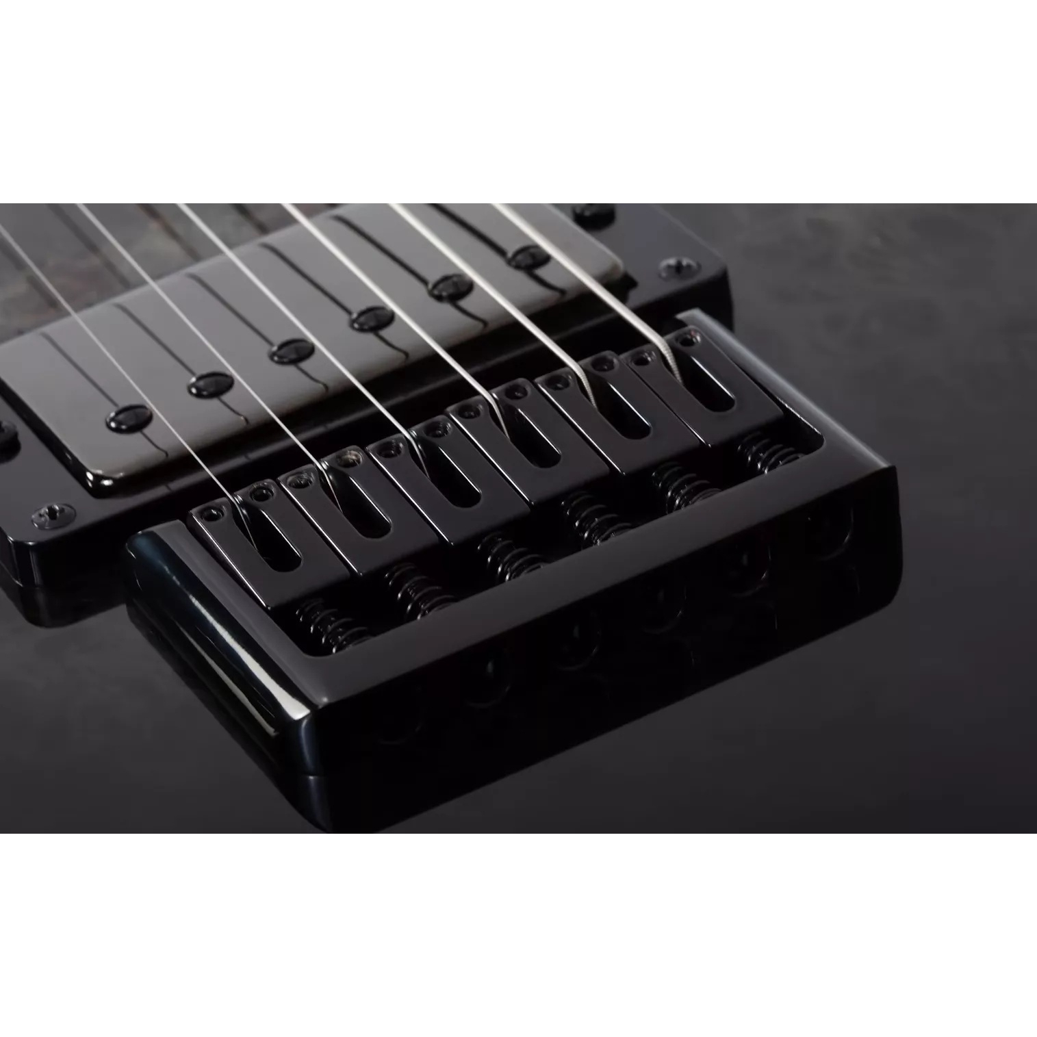 Schecter C-1 Standard Solak Elektro Gitar (Black Fade Burst Burl) 3