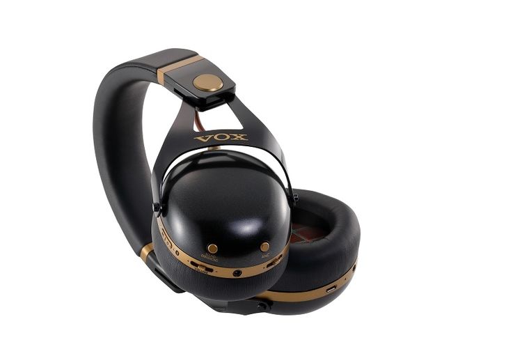 VH-Q1-BK 2