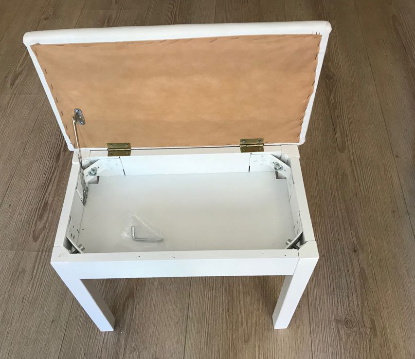 CREMONIA PTCWH PİYANO TABURESİ BEYAZ SANDIKLI MASİF AYAKLI 2