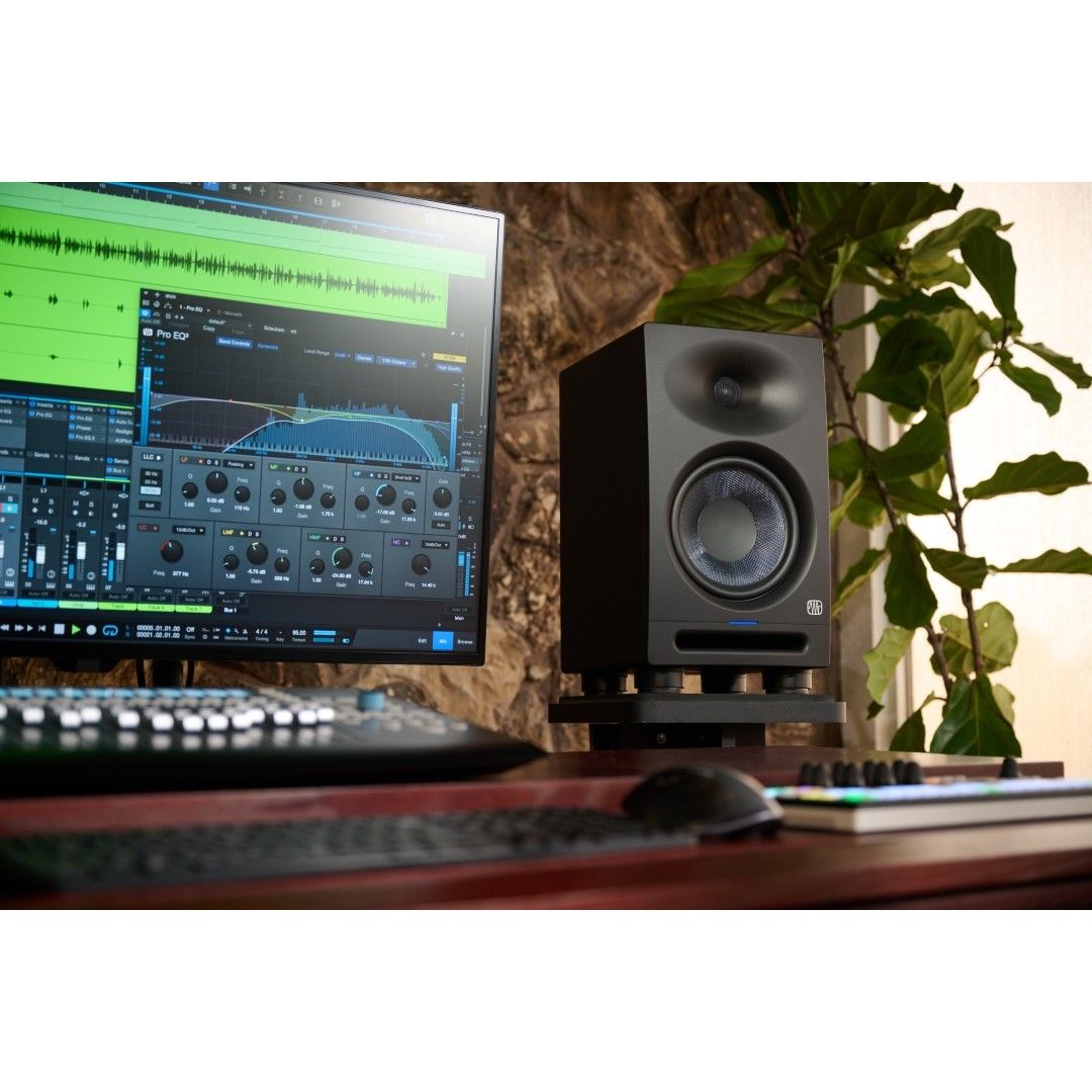 PreSonus Eris Studio 8 5