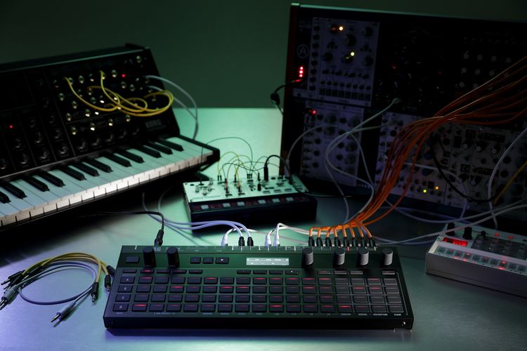 Korg SQ-64 5