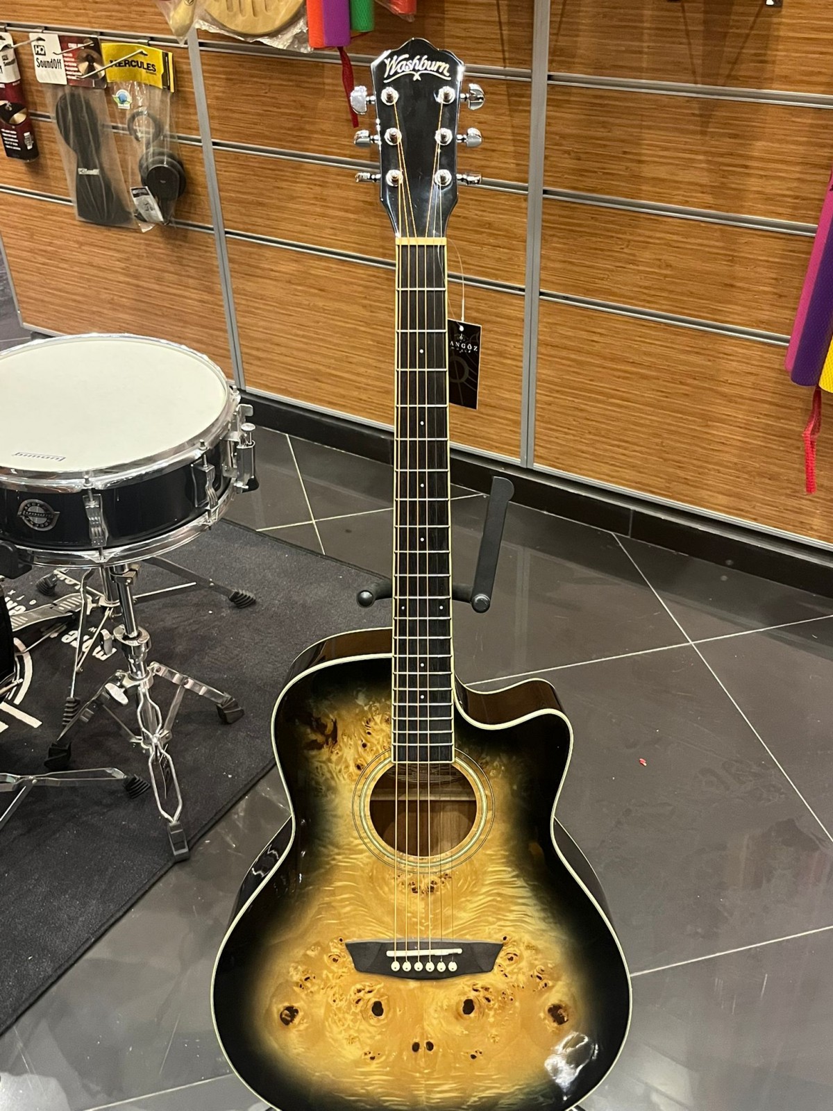 Outlet - Washburn Deep Forest Burl Ace Black Fade Elektro Akustik Gitar 1