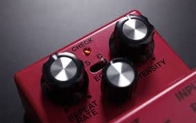 Boss DM-2W Waza Craft Delay Pedal 2